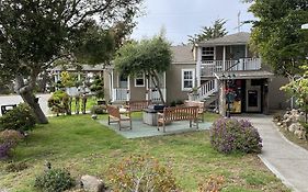 Bide-A-Wee Inn And Cottages